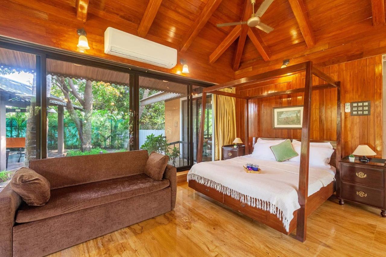 Stayvista'S Casa Palmera - Pet-Friendly Villa With Pool, Garden With Gazebo, And Indoor & Outdoor Games Alībāg Exterior photo