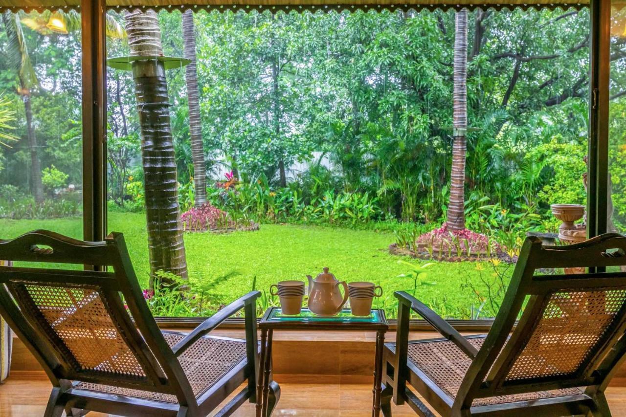 Stayvista'S Casa Palmera - Pet-Friendly Villa With Pool, Garden With Gazebo, And Indoor & Outdoor Games Alībāg Exterior photo