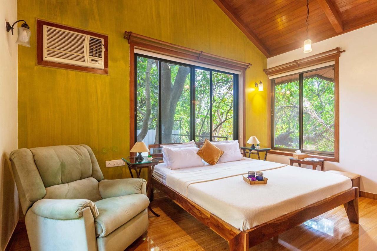 Stayvista'S Casa Palmera - Pet-Friendly Villa With Pool, Garden With Gazebo, And Indoor & Outdoor Games Alībāg Exterior photo