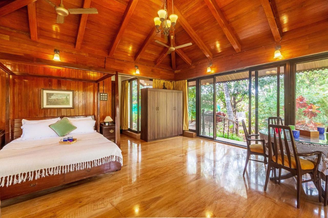 Stayvista'S Casa Palmera - Pet-Friendly Villa With Pool, Garden With Gazebo, And Indoor & Outdoor Games Alībāg Exterior photo